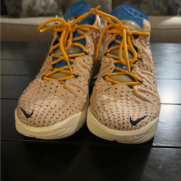 LeBron 18 Basketball Shoe - Multi-Color/Multi-Color - Size 6.5 - Picture 6 of 6